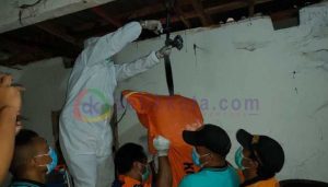 Karyawan Planet Ban Gantung Diri Tinggalkan Surat Wasiat