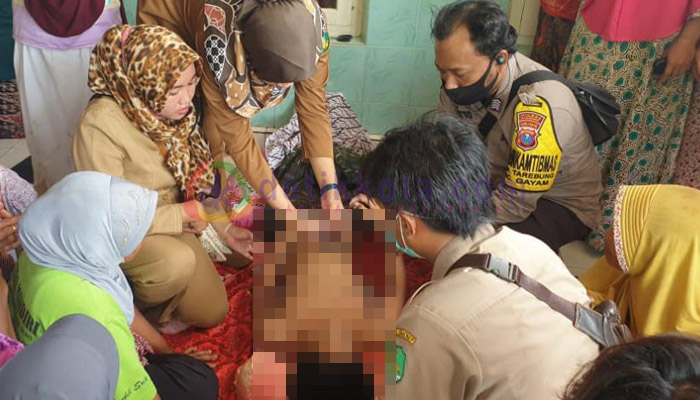 Korban Yang terpeleset ke dalam laut