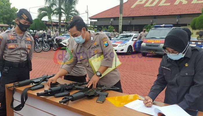 Tim Supervisi Birolog Polda Jatim Saat Berkunjung Ke Polres Sumenep