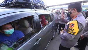 Warga Apresiasi Polisi Terapkan One Way Saat Arus Mudik: Aman, Nyaman dan Lancar