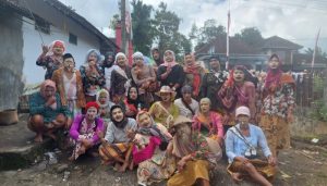 Kolaborasi Bapak Dan Pemuda Dalam Acara HUT RI 77