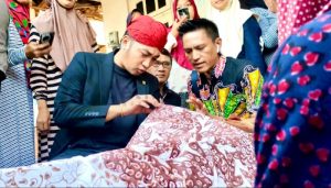 Kunjungan Irwan DA2 ke Batik Tulis Tradisional Pakandangan Diharapkan Dapat Mendongkrak Pasar Hingga Manca Negara