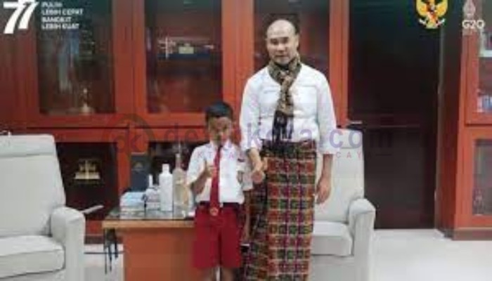 Siswa kelas 2 SD dari Nusa Tenggara Timur (NTT), Caesar Archangels Hendrik Meo Tnunay, juara pertama International Abacus World Competition 2022. (Instagram)