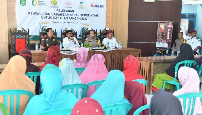Bupati Sumenep, Achmad Fauzi didampingi Kajari Sumenep, Trimo, Kapolres Sumenep, AKBP Edo Satya Kentriko dan Sekda Edy Rasyadi.