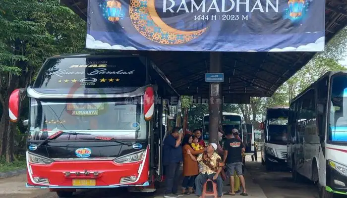 Aktivitas penumpang di Terminal Arya Wiraraja Sumenep