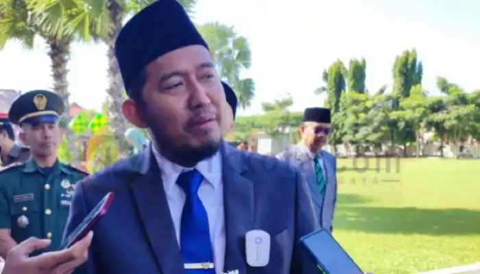 Bupati Sumenep, Achmad Fauzi usai memimpin upacara Peringatan Hari Kebangkitan Nasional ke-115 di halaman Kantor Bupati setempat.