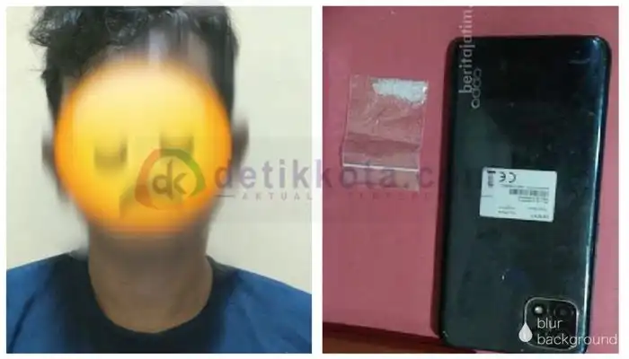 Tersangka Totok Efendi beserta barang bukti diamankan polisi dalam kasus kepemilikan narkotika jenis sabu.