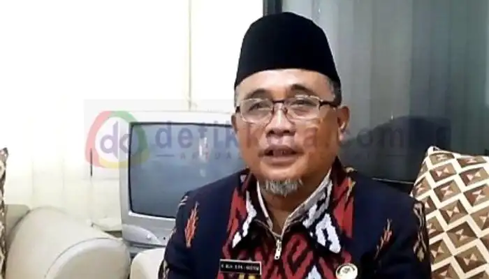 Plt Kasi Penyelenggara Haji dan Umroh, Kantor Kementerian Agama Kabupaten Sumenep, Muh. Rifai Hasyim.