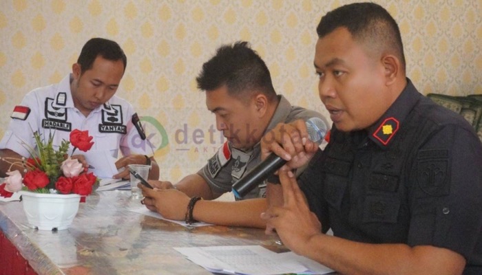 Kepala Rumah Tahanan (Rutan) Kelas IIB Sumenep, Ridwan Susilo saat memimpin sidang TPP.
