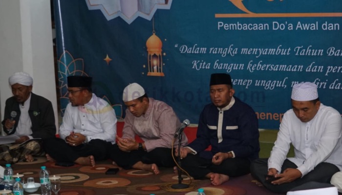 Bupati Sumenep, Achmad Fauzi bersama Forkopimda dalam acara Khatmil Quran dan Doa bersama.