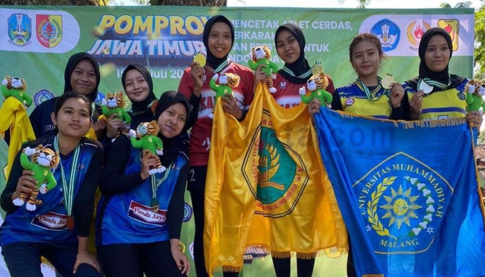 Kontingen STKIP PGRI Sumenep diacara Pomprov Jatim II, di Kabupaten Jember.