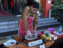 Fantastis, Segini Harga Rujak Hasil Ulekan Bupati dan Sekdakab Sumenep