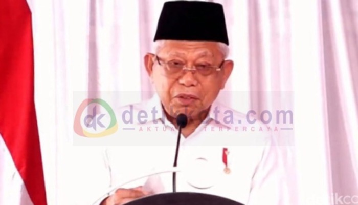 Wakil Presiden RI, KH. Ma'ruf Amin saat menyampaikan orasi ilmiah pada acara Diesnatalies ke-37 Universitas Wiraraja (Unija) Sumenep.