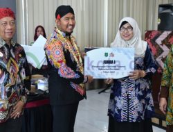 Pemkab Sumenep Beri Penghargaan Koperasi Sehat 2023, Bupati: Gunakan Teknologi