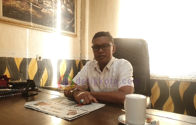 Plt. Kepala Dinas Kesehatan Pengendalian Penduduk dan Keluarga Berencana (DKP2KB) Kabupaten Sumenep, Agustiono Sulasno.