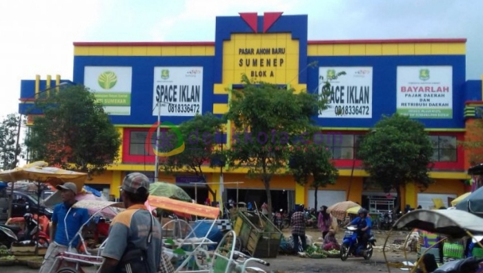 Suasana Pasar Anom Baru, Desa Kolor, Kecamatan Kota, Kab. Sumenep.