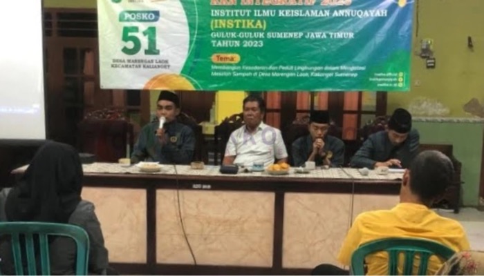 Acara sosialisasi dan pelatihan pengolahan sampah rumah tangga di Balai Desa Marengan Laok, Kec. Kalianget, Kab. Sumenep.