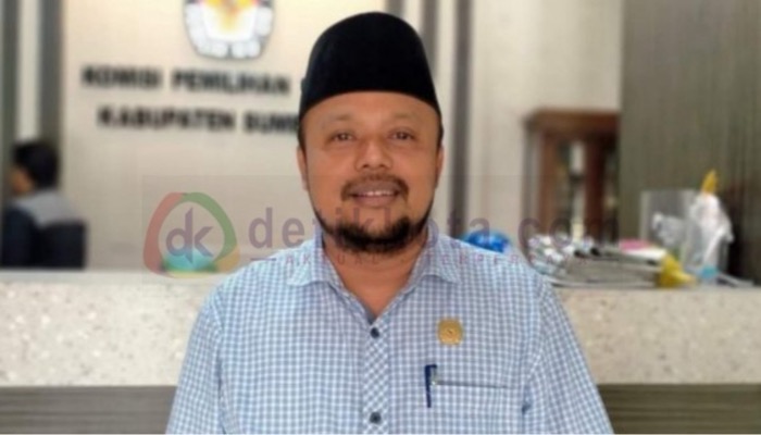 Komisioner KPU Sumenep Divisi SDM dan Partisipasi Masyarakat, Rafiqi.