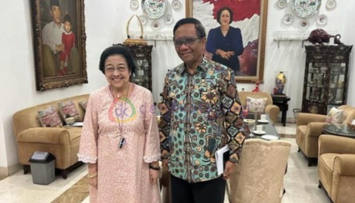 Ketum PDIP Megawati Soekarnoputri bertemu Menko Polhukam Mahfud MD di kediamannya, Menteng, Jakarta Pusat.