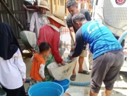 PC IKA PMII Gandeng Dinsos P3A Sumenep Salurkan Air Bersih ke Warga Montorna