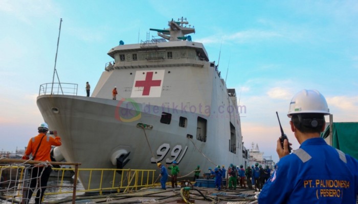 Salah satu Kapal Rumah Sakit dengan nomor lambung 991 milik TNI.