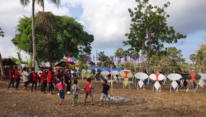 Suasana acara Montemmon Lajengan di Desa Gedang-Gedang, Kecamatan Batuputih Kab. Sumenep.