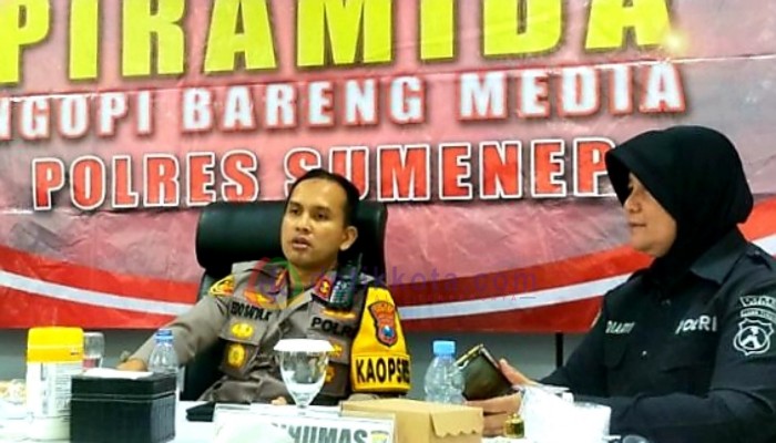 Kapolres Sumenep, AKBP Edo Satya Kentriko didampingi Kasi Humas AKP Widiarti.