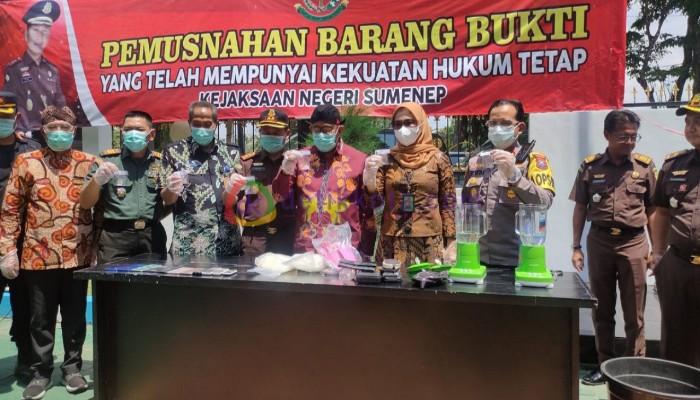 Proses Pemusnahan BB oleh Kejari Sumenep.