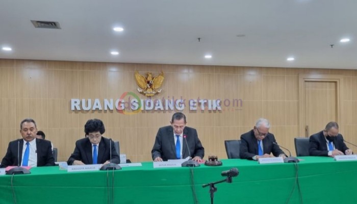 Dewan Pengawas KPK menggelar Sidang Kode Etik Firli Bahuri, Ketua KPK non-aktif.