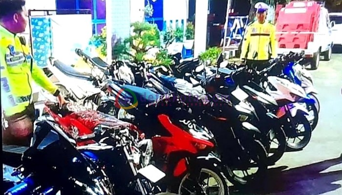 Puluhan motor berknalpot brong diamankan polisi di Mapolres Sumenep.