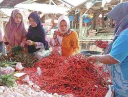 Harga Bahan Pokok di Pasar Anom Sumenep Stabil