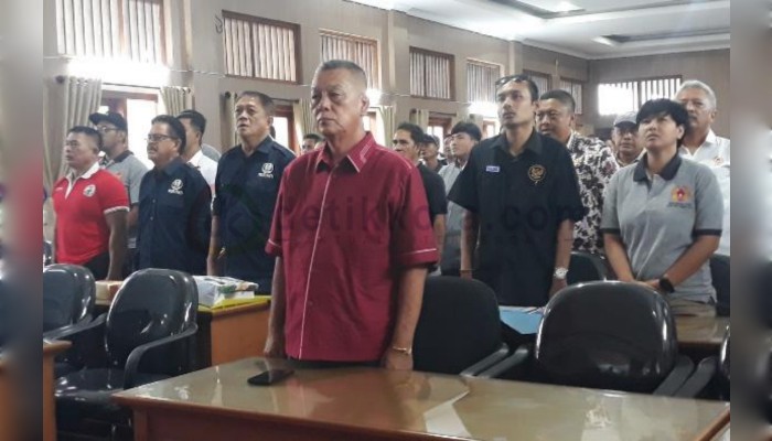 Sutarto Oentersa (tengah- kemeja merah) terpilih secara aklamasi sebagai Ketum Koni Kabupaten Pati periode 2024-2028.