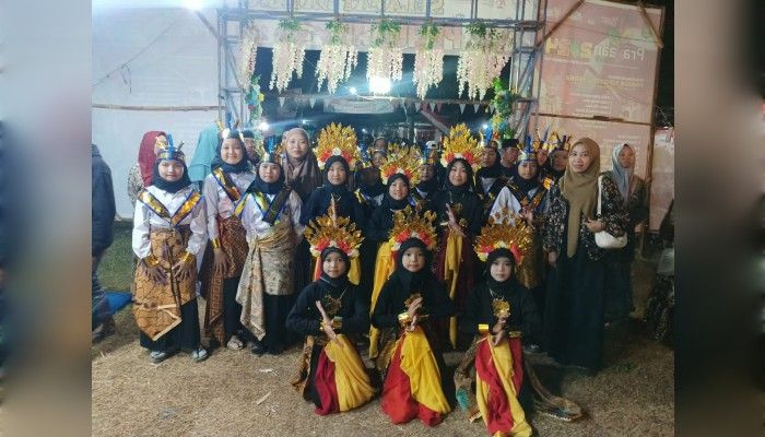 Salah satu lembaga pendidikan di wilayah Kecamatan Pragaan yang mengisi malam pertama Panggung Kreasi Pelajar Merdeka di panggung Pragaan Fair 2024, di Lapangan Arrahman Pragaan.