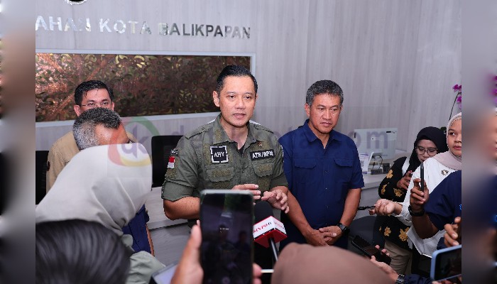 Menteri AHY saat di Kota Balikpapan.