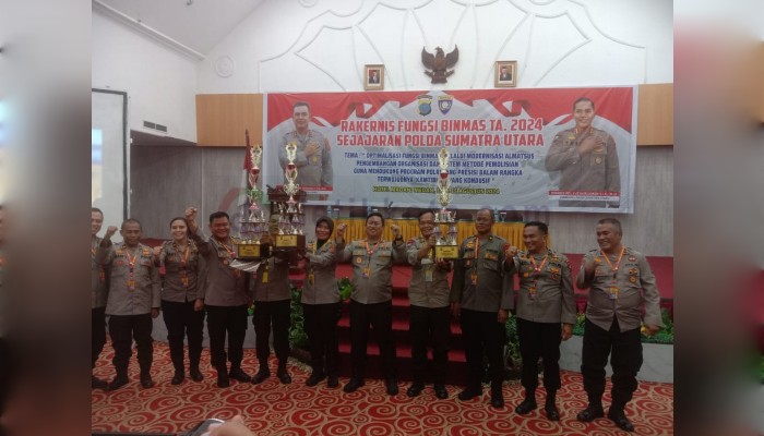 Raih Juara 2 lomba Satkamling Kepada Desa Rumah Keben Kecamatan Namorambe Kabupaten Deli Serdang di Hotel Madani Medan. 