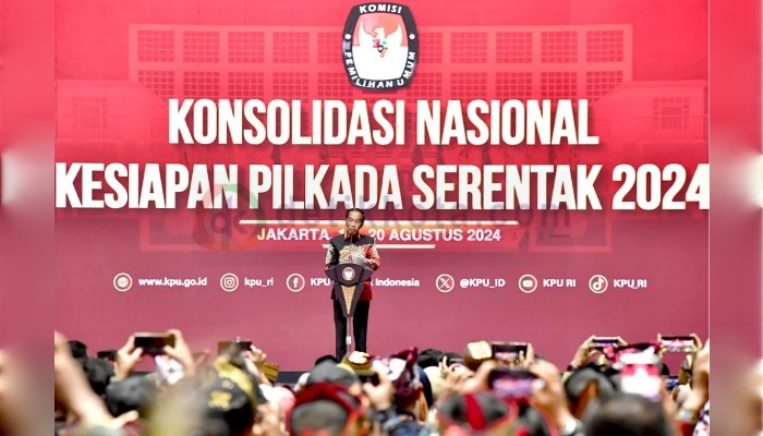 Presiden Joko Widodo menghadiri Rapat Konsolidasi Nasional dalam rangka Kesiapan Pemilihan Kepala Daerah (Pilkada) Tahun 2024, yang digelar di Jakarta Convention Center (JCC), Senayan, Jakarta, pada Selasa (20/08/024)