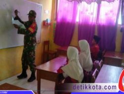 Babinsa Mengajar Calistung di SDN Karang Sokon Guluk-guluk