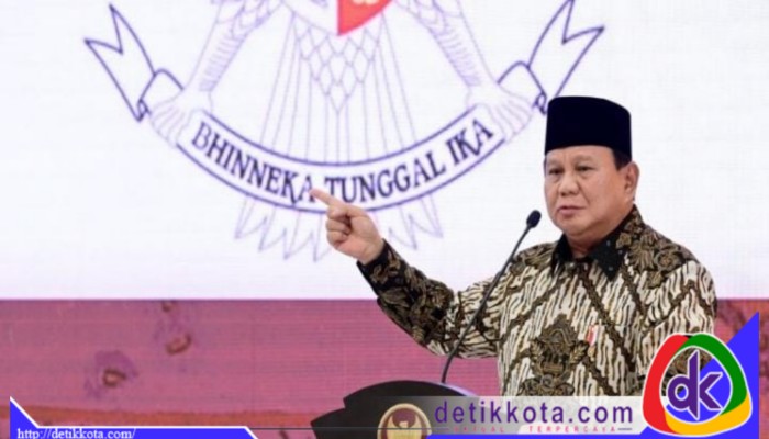 Presiden Prabowo Subianto memberikan pengarahan dalam acara Musyawarah Perencanaan Pembangunan Nasional (Musrenbangnas) Rencana Pembangunan Jangka Menengah Nasional (RPJMN) 2025-2029 yang digelar di Ruang Rapat Djunaedi Hadisumarto, Kantor Kementerian Perencanaan Pembangunan Nasional/Bappenas, pada Senin (30/12/2024). 