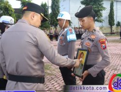 Kapolres Sumenep Pimpin Upacara PTDH Satu Anggota
