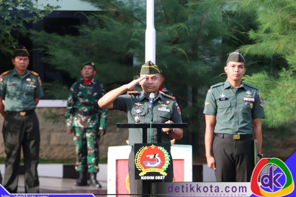 Dandim 0827/Sumenep Letkol Inf Yoyok Wahyudi, S.I.P.,M.Han. saat pimpin upacara Hari Kebangkitan Nasional.