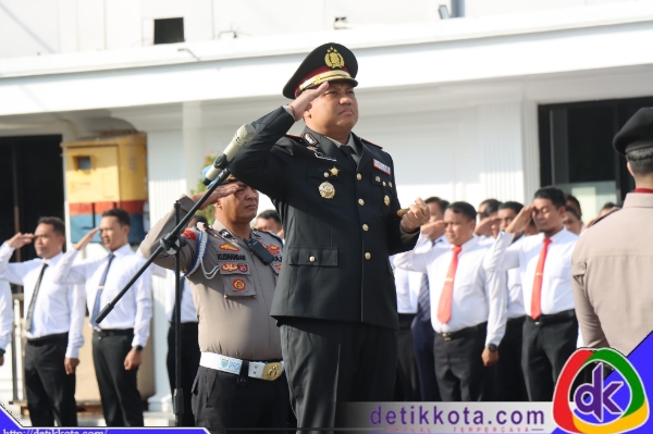 Kapolres Pamekasan saat memimpin upacara Hari Kebangkitan Nasional.