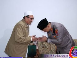 Jalin Silaturahmi, Kapolres Sumenep Kunjungi KH. Taifur Ali Wafa