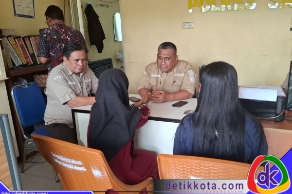 Sentra Pelayanan Kepolisian Terpadu (SPKT) Polres Sampang berhasil menemukan anak hilang di Pulau Mandangin Kecamatan Sampang Kabupaten Sampang.