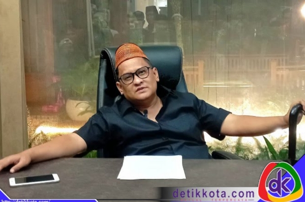 Haji Khairul Umam atau Haji Her.