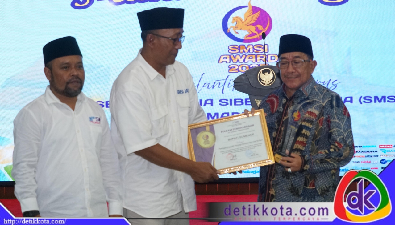 Wakil Bupati Sumenep KH. Imam Hasyim dalam Pelantikan Serikat Media Siber Indonesia (SMSI) se-Madura, yang bertempat di Pendopo Agung Keraton, Rabu (28/05/2025).