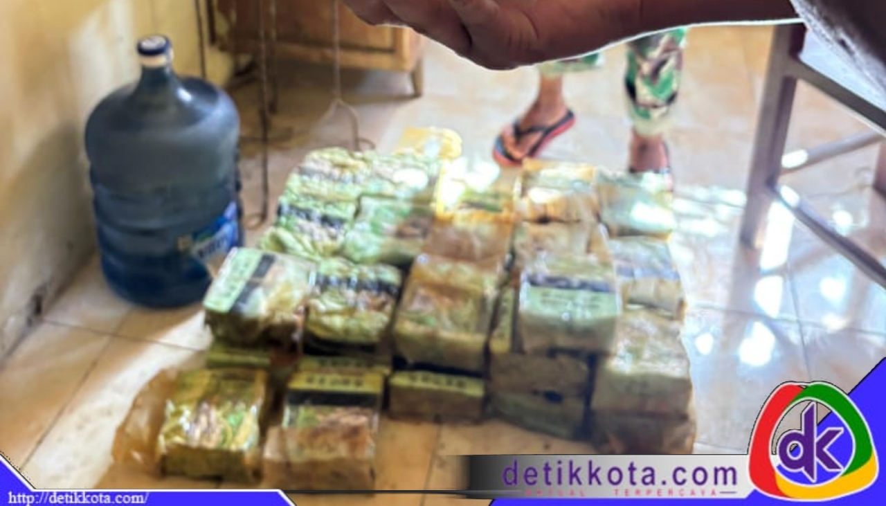 Barang bukti 35 kg sabu.