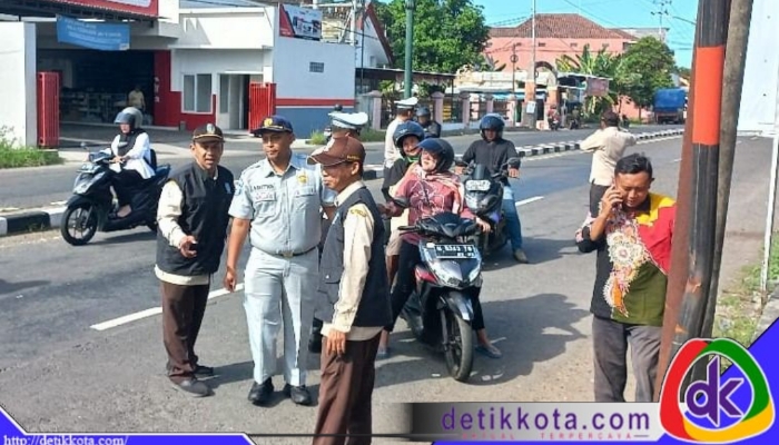 Samsat Sumenep Kembali Gandeng Satlantas dan Bapenda Gelar Operasi Simpatik Wajib Pajak di Dua Titik Strategis.