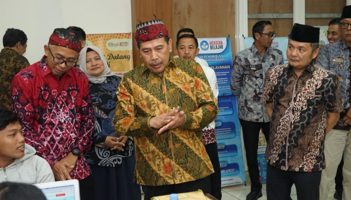 Ketua Ombudsman Republik Indonesia, Muhammad Najih, melakukan kunjungan kerja ke Mall Pelayanan Publik (MPP) Kabupaten Bangkalan pada Kamis (19/06/2025).