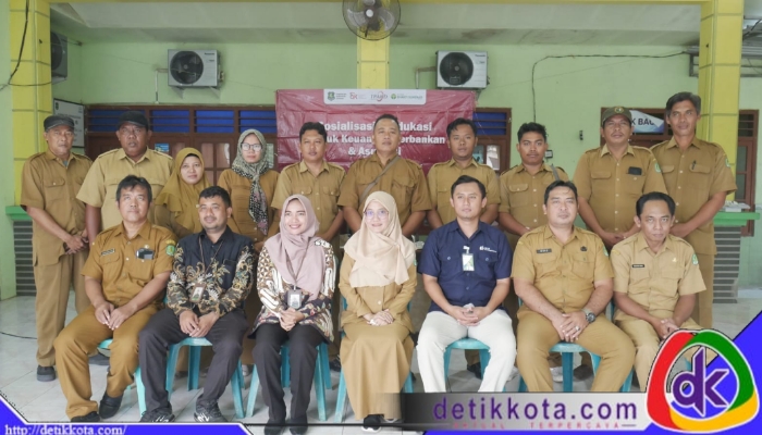 Upaya tersebut diwujudkan melalui kegiatan sosialisasi dan edukasi produk keuangan perbankan dan asuransi yang digelar di Balai Desa Marengan Daya, Selasa (1/7/2025).