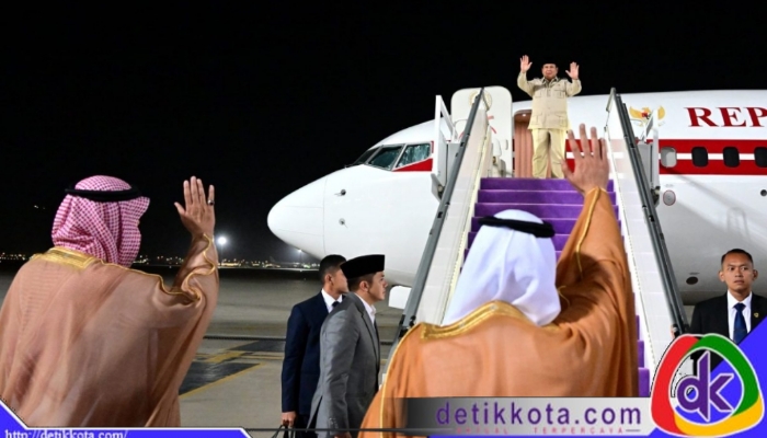 Presiden Republik Indonesia, Prabowo Subianto, mengakhiri kunjungan kenegaraannya di Kerajaan Arab Saudi dan bertolak meninggalkan Jeddah pada Kamis, 3 Juli 2025. Foto: BPMI Setpres/Kris